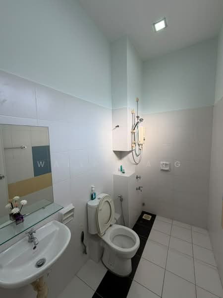 Rumah Teres 2 Tingkat untuk Dijual di Setia Tropika (Johor Bahru) - Wallace Ang - Bathroom - PropertyGuru.com.my