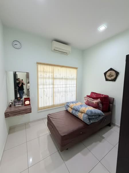 Rumah Teres 2 Tingkat untuk Dijual di Setia Tropika (Johor Bahru) - Wallace Ang - Bedroom - PropertyGuru.com.my