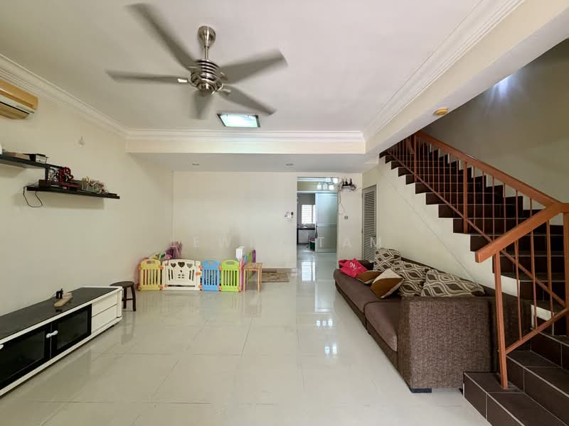 2-storey Terraced House for Sale in Bandar Mahkota Cheras (Cheras) - Lewis Tam - Living Room - PropertyGuru.com.my