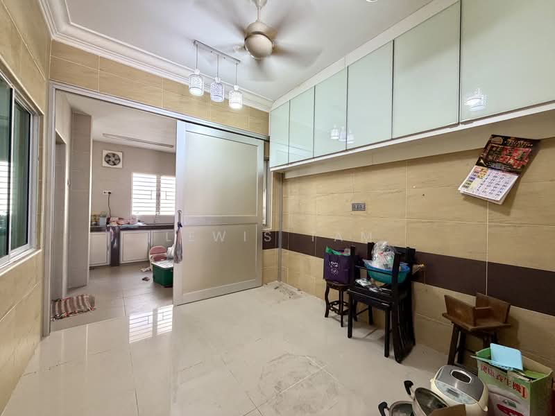 2-storey Terraced House for Sale in Bandar Mahkota Cheras (Cheras) - Lewis Tam - Kitchen - PropertyGuru.com.my
