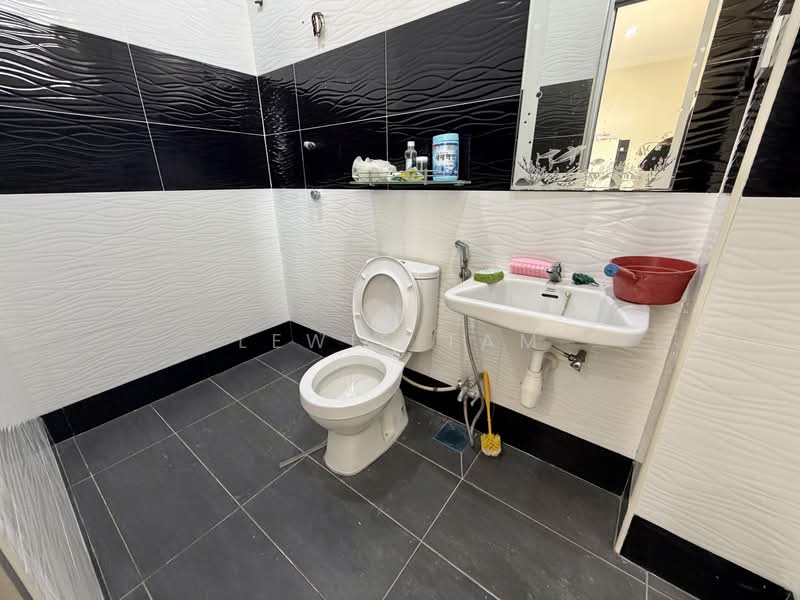 2-storey Terraced House for Sale in Bandar Mahkota Cheras (Cheras) - Lewis Tam - Bathroom - PropertyGuru.com.my