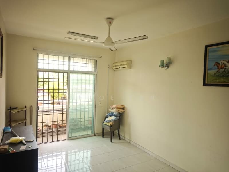 Apartment for Sale at Pangsapuri Sri Mekar 1 - Chloe Tan - Living Room - PropertyGuru.com.my