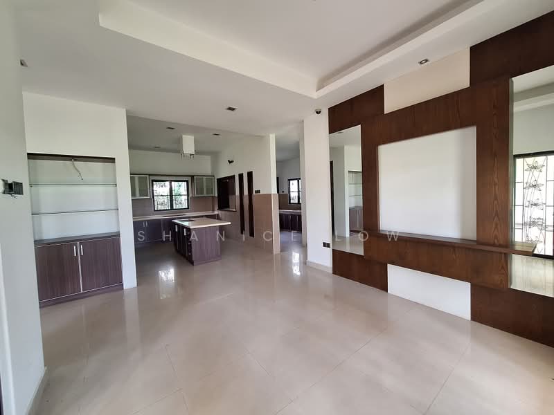 Rumah Banglo untuk Dijual di Bandar Puteri Puchong (Puchong) - Shanice Low - Kitchen - PropertyGuru.com.my