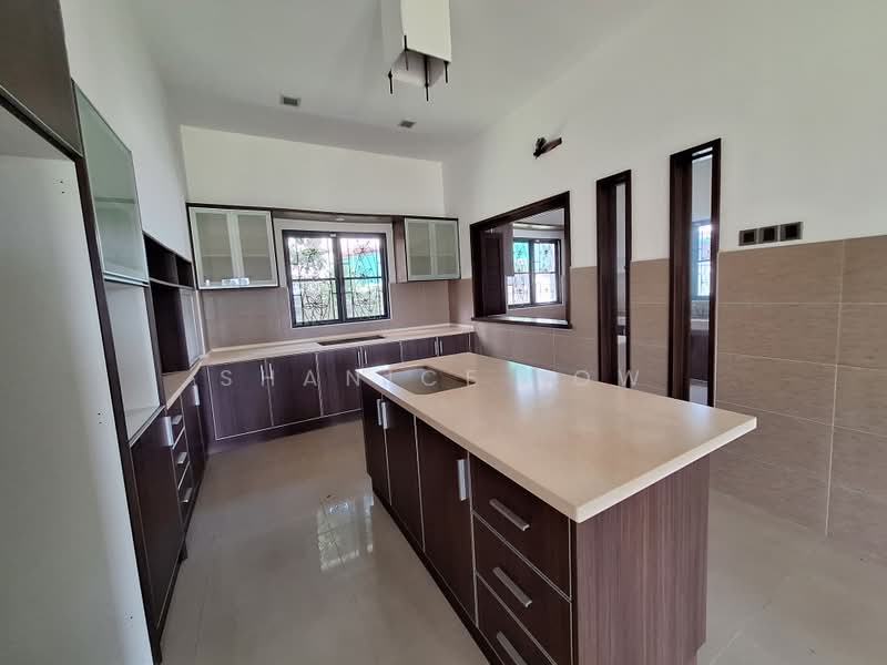 Rumah Banglo untuk Dijual di Bandar Puteri Puchong (Puchong) - Shanice Low - Kitchen - PropertyGuru.com.my
