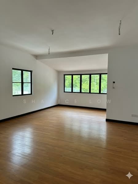 Rumah Banglo untuk Dijual di Bandar Puteri Puchong (Puchong) - Shanice Low - Living Room - PropertyGuru.com.my