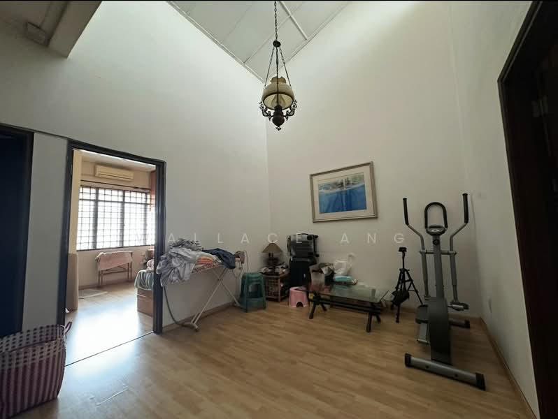 2-storey Terraced House for Sale in Taman Perling (Perling) - Wallace Ang - Living Room - PropertyGuru.com.my