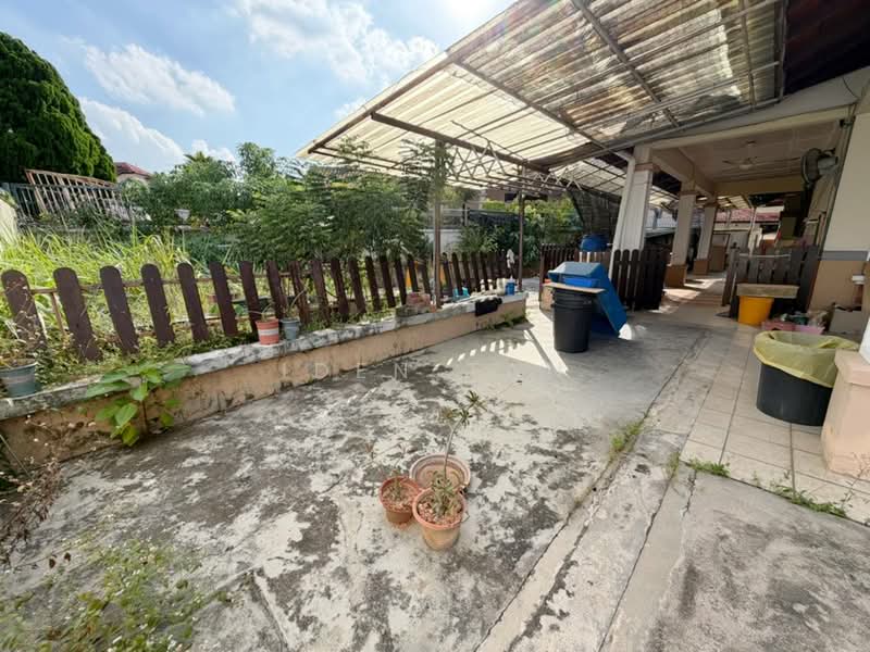 Rumah Teres 1-Tingkat untuk Dijual di Taman Pelangi Indah (Ulu Tiram) - Iden Tan - Exterior - PropertyGuru.com.my