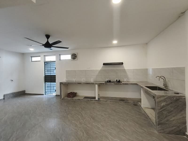 2-storey Terraced House for Sale in Usj 4 (Subang Jaya) - Joyce Kok - Kitchen - PropertyGuru.com.my