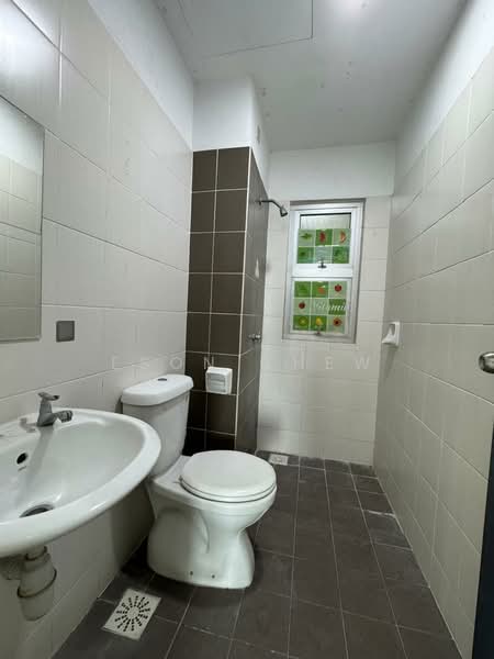 Service Residence for Rent at Saville @ Kajang - Eson Chew - Bathroom - PropertyGuru.com.my