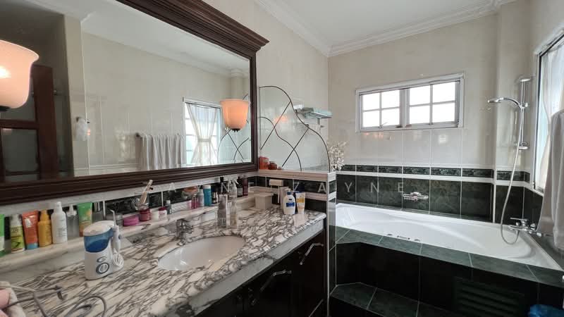 Rumah Banglo untuk Dijual di Damansara Heights (Kuala Lumpur) - Zayne Zayne - Bathroom - PropertyGuru.com.my