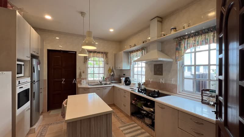 Rumah Banglo untuk Dijual di Damansara Heights (Kuala Lumpur) - Zayne Zayne - Kitchen - PropertyGuru.com.my