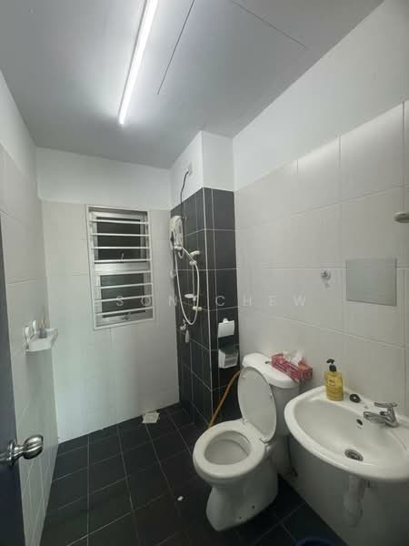 Service Residence for Rent at Saville @ Kajang - Eson Chew - Bathroom - PropertyGuru.com.my