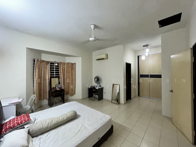 2-storey Terraced House for Rent in Seksyen 7 (Shah Alam) - Nik Ahmad Muazzam Bin Nik Mazlan - Bedroom - PropertyGuru.com.my