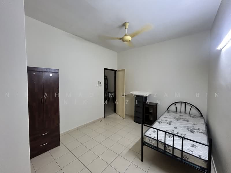 2-storey Terraced House for Rent in Seksyen 7 (Shah Alam) - Nik Ahmad Muazzam Bin Nik Mazlan - Bedroom - PropertyGuru.com.my