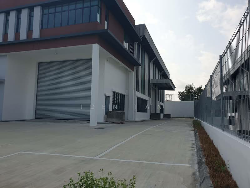 Semi-D Factory for Sale in Taman Desa Cemerlang (Ulu Tiram) - Iden Tan - Exterior - PropertyGuru.com.my