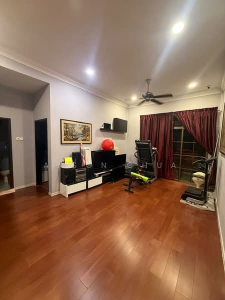 Cluster House for Sale in Taman Medan Jaya (Kota Tinggi) - Anson Chua - Living Room - PropertyGuru.com.my