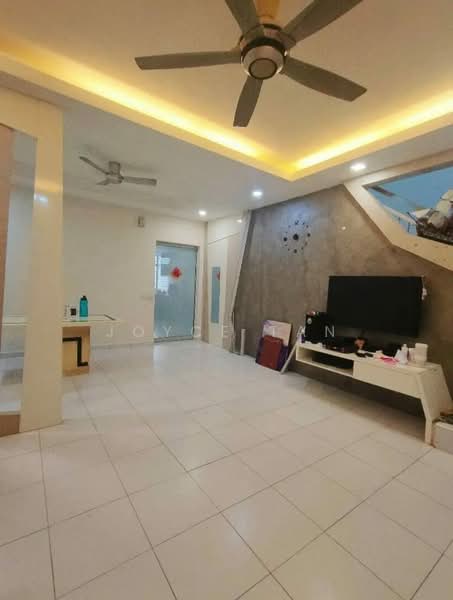 1.5-storey Terraced House for Rent in Bukit Indah (Iskandar Puteri (Nusajaya)) - Joyce Tan - Living Room - PropertyGuru.com.my