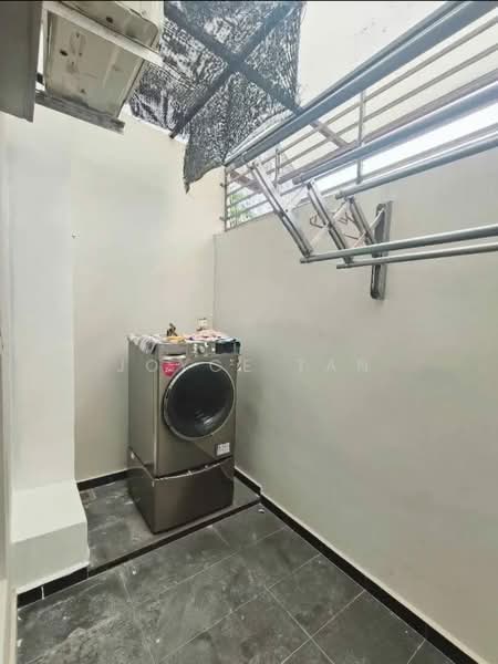 1.5-storey Terraced House for Rent in Bukit Indah (Iskandar Puteri (Nusajaya)) - Joyce Tan - Yard - PropertyGuru.com.my