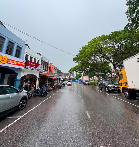 Shop / Office for Sale in Taman Desa Cemerlang (Ulu Tiram) - Cendy Chau - Exterior - PropertyGuru.com.my