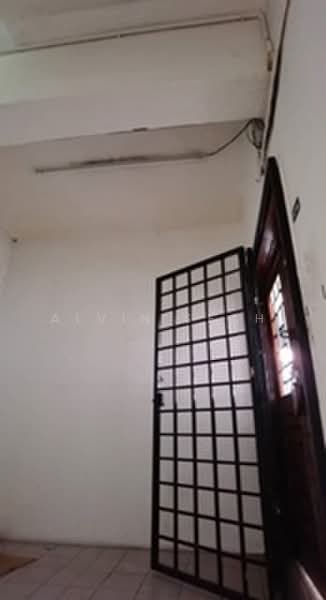 Kedai / Pejabat untuk Disewa di SS 21, Damansara Utama (Petaling Jaya) - Alvin Seah - Entrance - PropertyGuru.com.my
