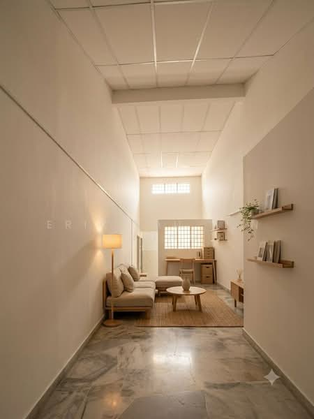 1-storey Terraced House for Sale in Bandar Kinrara Seksyen 1 (Bandar Kinrara) - Eric Lau Mun Chung - Living Room - PropertyGuru.com.my