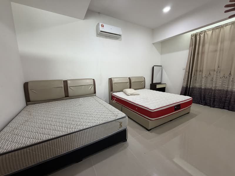 Cluster House for Sale in Austin Heights (Tebrau) - Royz Ng - Bedroom - PropertyGuru.com.my