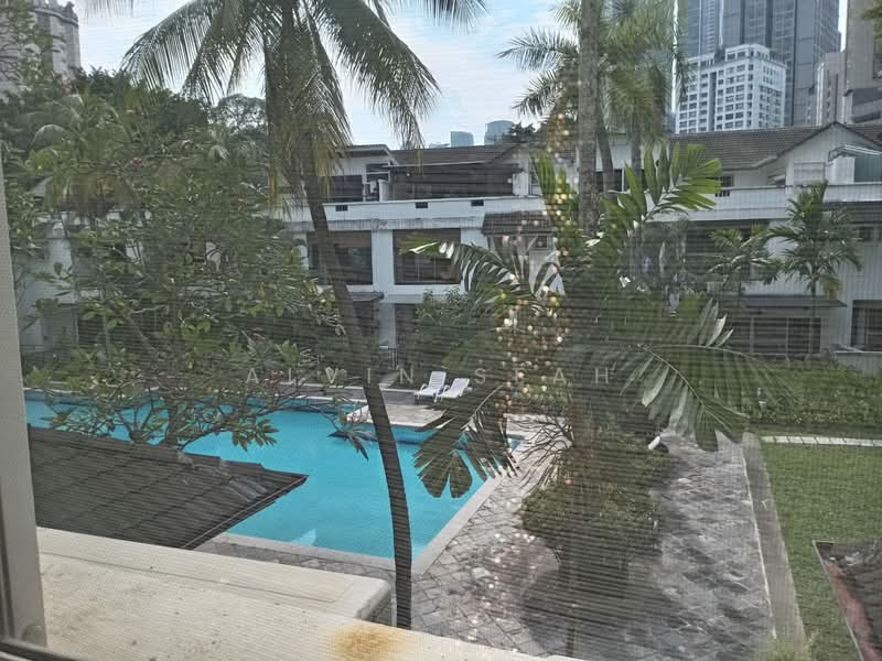 Kondominium untuk Dijual di 2-Twelve - Alvin Seah - Pool - PropertyGuru.com.my