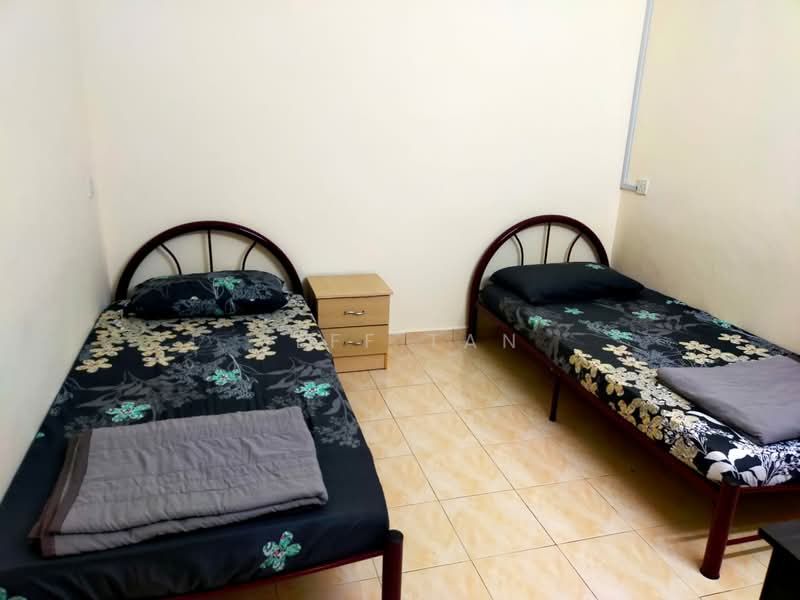 Pangsapuri untuk Disewa di Permai Lake View Apartment - Jeff Tan - Bedroom - PropertyGuru.com.my