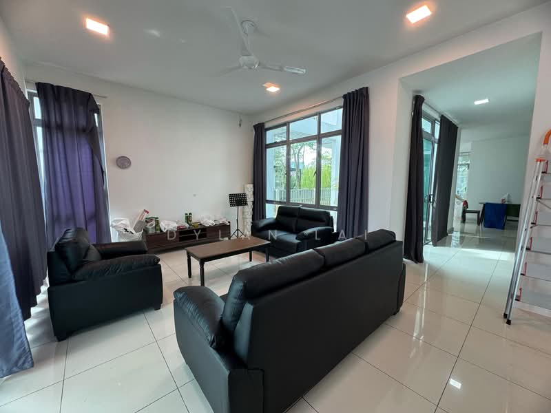 Rumah Teres 2-Tingkat untuk Dijual di Setia Eco Glades (Cyberjaya) - Dylan Lai - Living Room - PropertyGuru.com.my