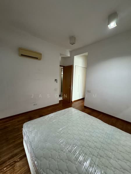 Servis Apartment untuk Disewa di Twins @ Damansara Heights - Jason Lim - Bedroom - PropertyGuru.com.my