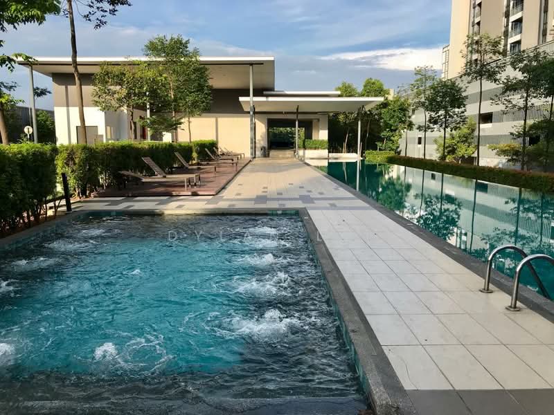 Kondominium untuk Dijual di Serin Residency - Dylan Lai - Pool - PropertyGuru.com.my