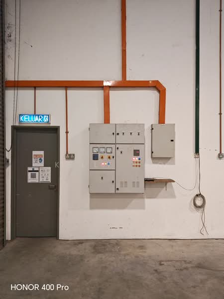 Factory for Rent in Kawasan Perindustrian Sungai Puloh (Kapar) - Kelly Teo - Entrance - PropertyGuru.com.my