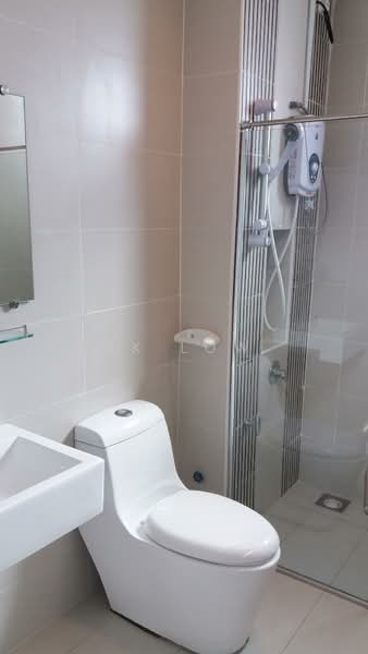 Service Residence for Rent at Sky Loft Premium Suites - KK Low - Bathroom - PropertyGuru.com.my