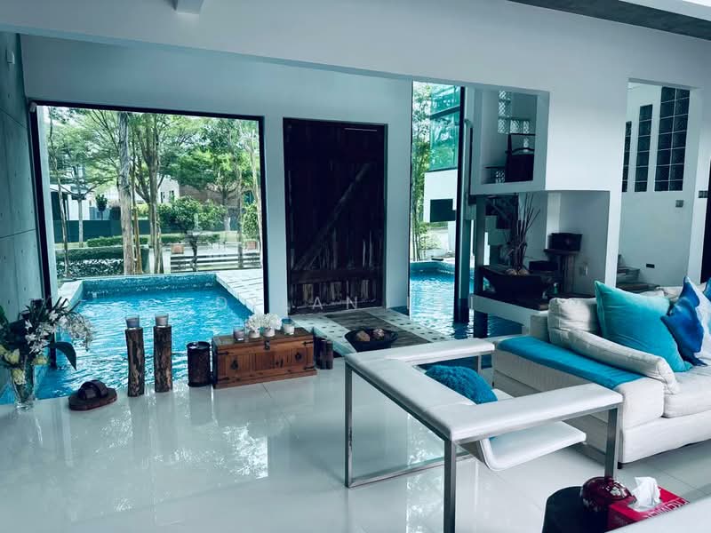 Bungalow House for Sale in Perdana Lakeview East (Cyberjaya) - Dylan Lai - Living Room - PropertyGuru.com.my