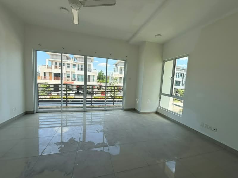 Semi-Detached House for Sale in Rawang (Selangor) - Roman Yap - Living Room - PropertyGuru.com.my