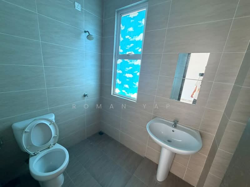 Semi-Detached House for Sale in Rawang (Selangor) - Roman Yap - Bathroom - PropertyGuru.com.my