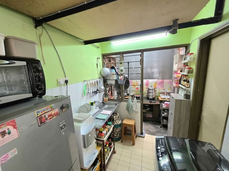 Flat for Sale at Pangsapuri Seroja - Sariza Hartanah - Kitchen - PropertyGuru.com.my