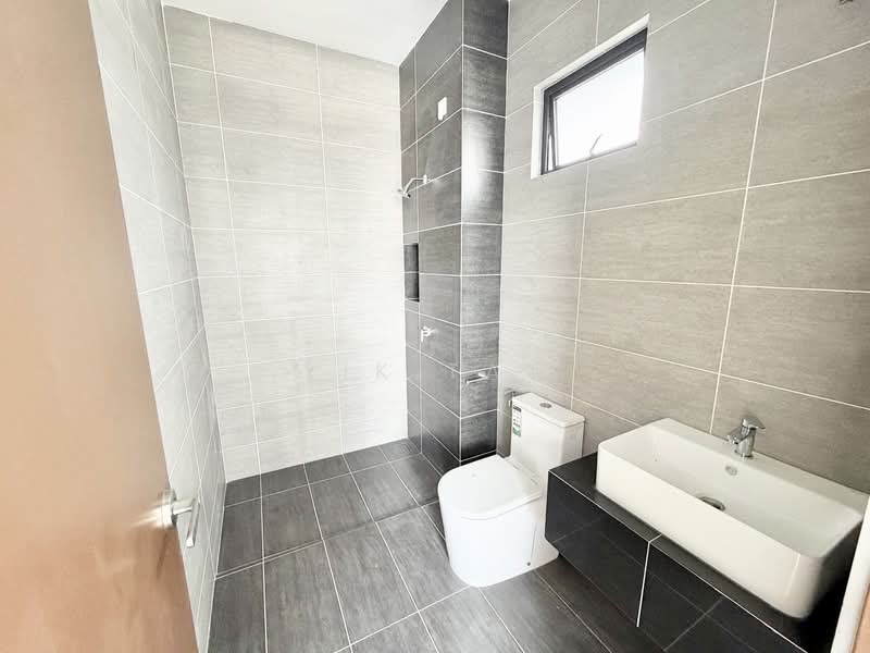 2-storey Terraced House for Sale in Bandar Dato Onn (Tebrau) - Yik Tat - PropertyGuru.com.my
