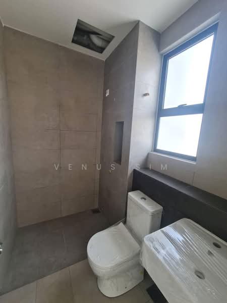 2-storey Terraced House for Rent in Telok Panglima Garang (Selangor) - Venus Sim - Bathroom - PropertyGuru.com.my