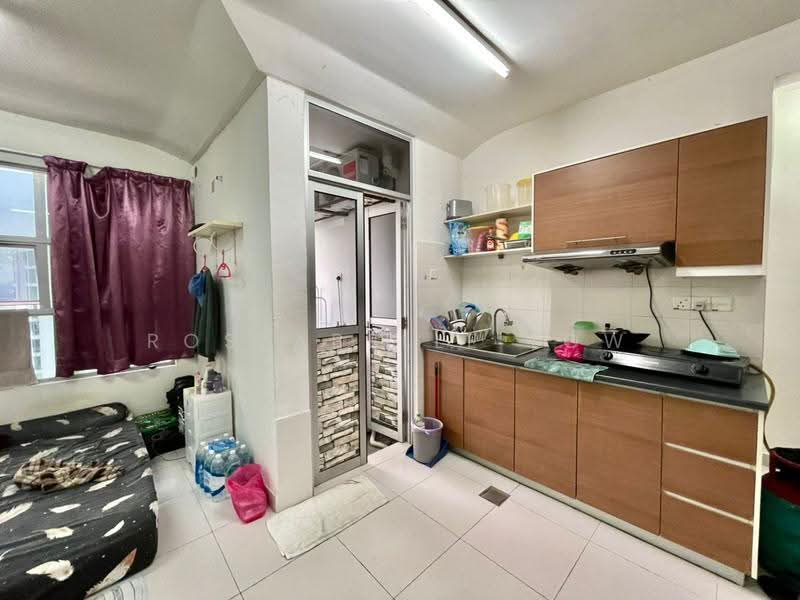 Service Residence for Rent at Domain 5 @ NeoCyber - Roseabelle Low - Kitchen - PropertyGuru.com.my