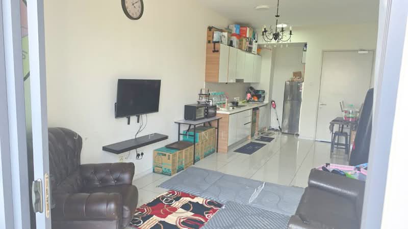 Servis Apartment untuk Dijual di The Glenz @ Glenmarie - Josephine Chou - Living Room - PropertyGuru.com.my