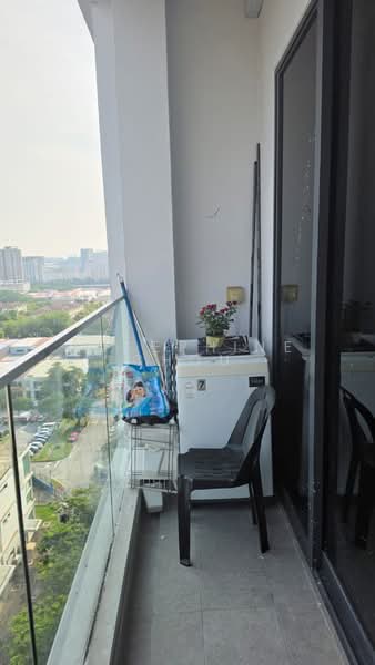 Servis Apartment untuk Dijual di The Glenz @ Glenmarie - Josephine Chou - Balcony - PropertyGuru.com.my
