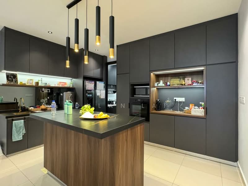 2-storey Terraced House for Sale in Cyberjaya (Selangor) - Dylan Lai - Kitchen - PropertyGuru.com.my
