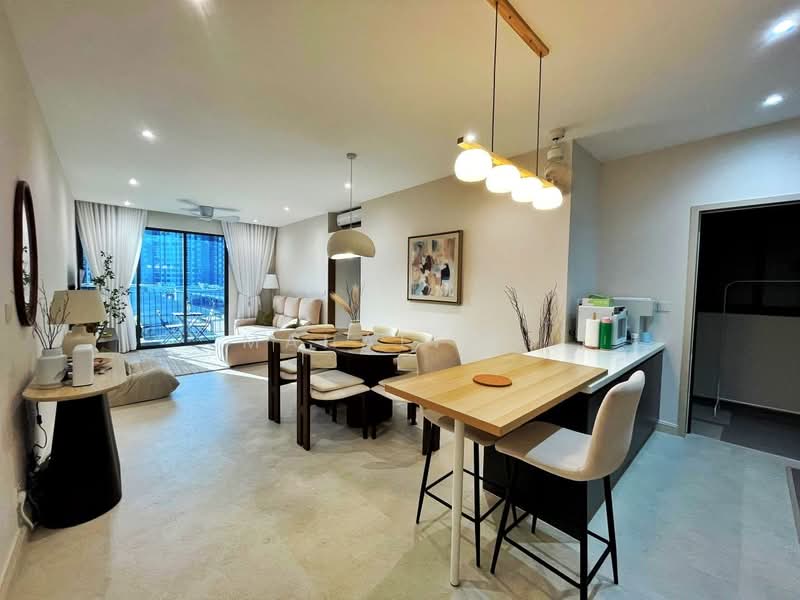 Servis Apartment untuk Dijual di E'Island Lake Haven - Mahafiz . - Living Room - PropertyGuru.com.my