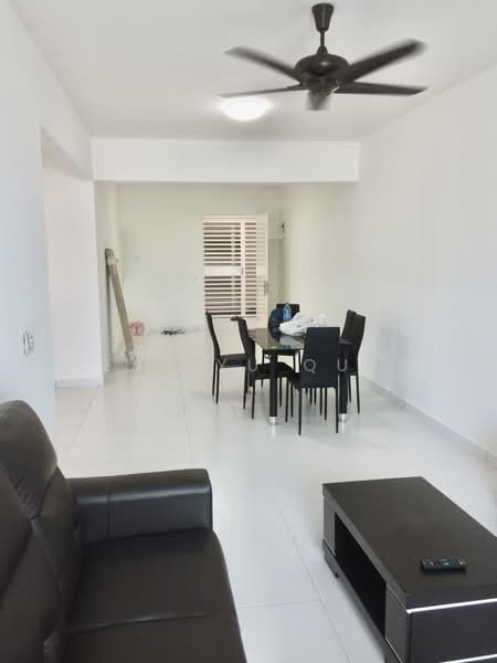 Condominium for Sale at Elit Heights @ Bayan City - Yeap Yu Quan - Living Room - PropertyGuru.com.my