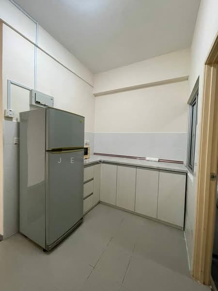 Kondominium untuk Disewa di Skyvilla Residences - Jeno Tan - Kitchen - PropertyGuru.com.my