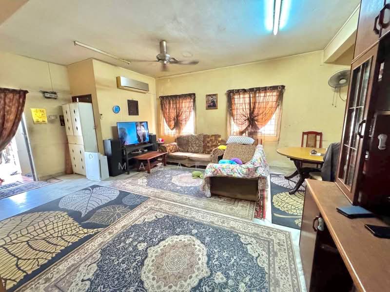 Rumah Teres 2-Tingkat untuk Dijual di Taman Bukit Mewah (Kajang) - Mahafiz . - Living Room - PropertyGuru.com.my