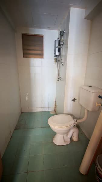 Apartment for Rent at Pusat Komersial Seksyen 7 - Zuraina Rajudin - Bathroom - PropertyGuru.com.my