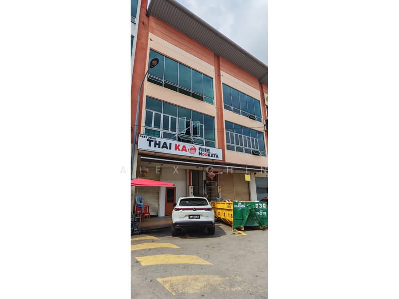 Shop for Rent in Taman Bukit Serdang (Seri Kembangan) - Alex Chin - Exterior - PropertyGuru.com.my