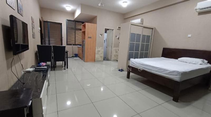 Kediaman Servis untuk Dijual di Palazio - Chew Ping - Bedroom - PropertyGuru.com.my